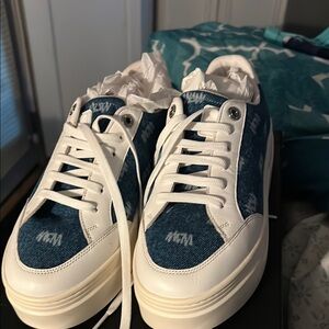 Stylish Blue and White women’s sneaker